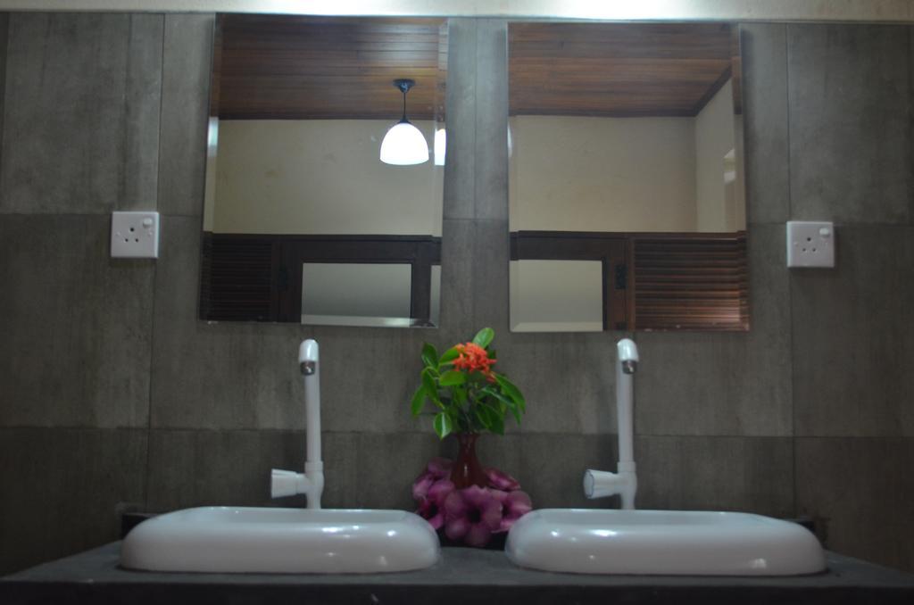 Aqua Front Yala Resort Kirinda  Habitación foto