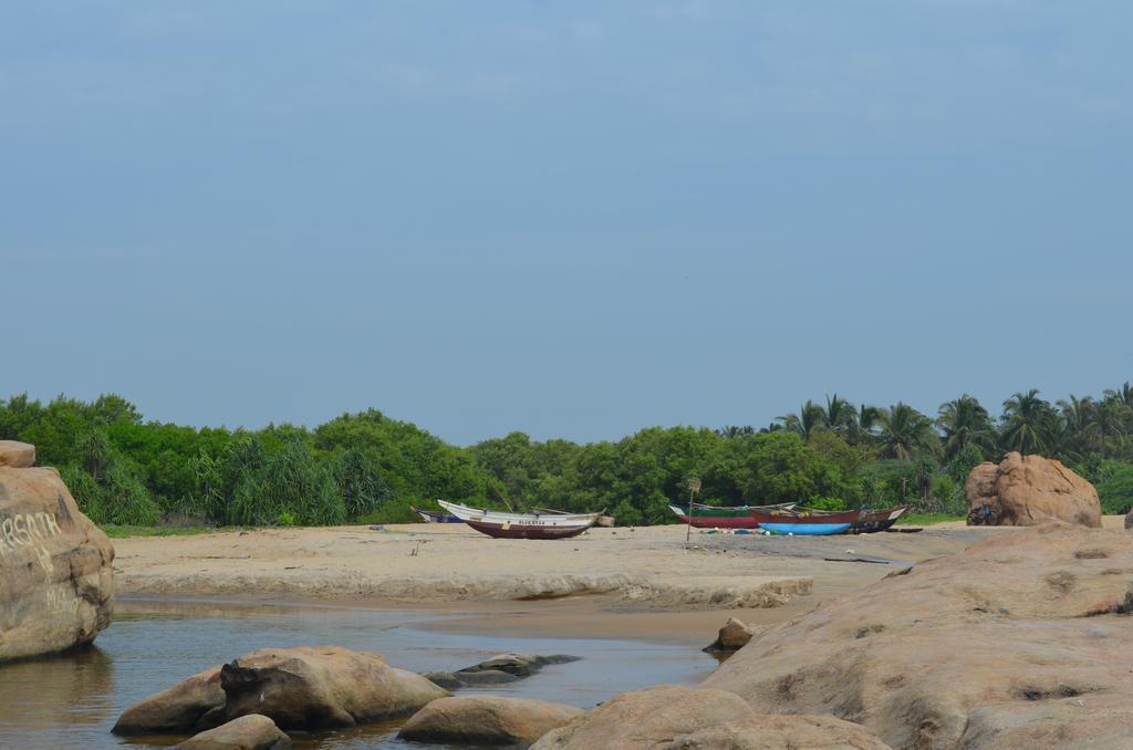 Aqua Front Yala Resort Kirinda  Exterior foto